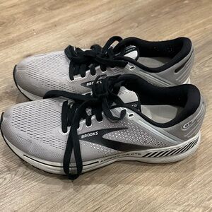 Men’s Brooks Adrenaline GTS 22 Size 10 Medium Width! Grey & Black